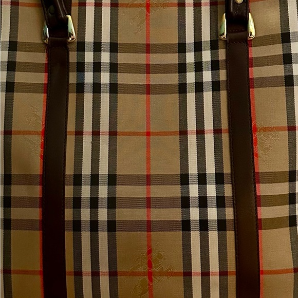 Burberry Knight Nova Check Canvas Leather Shopper Zip Tote Bag - Picture 8 of 13